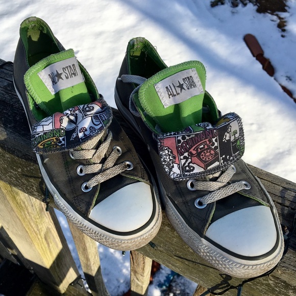 superman converse low tops